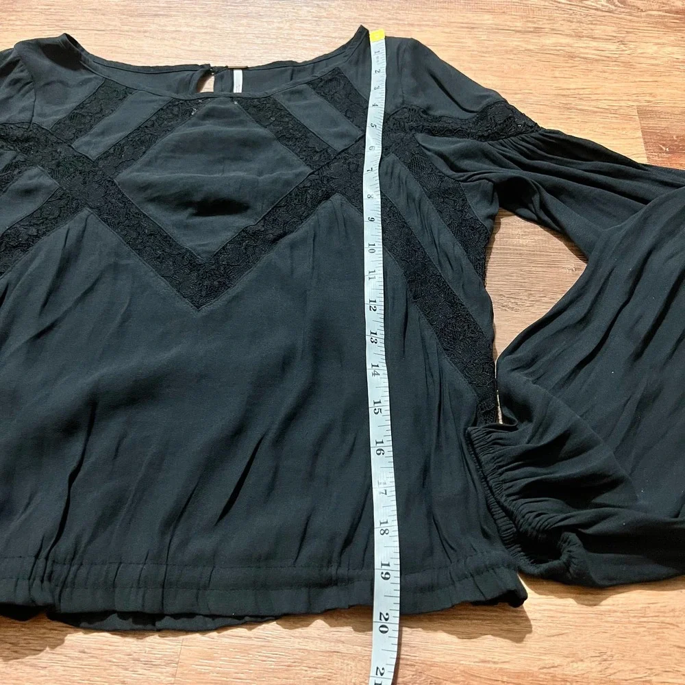 FREE PEOPLE black lightweight peasant style top size XS - Picture 8 of 9